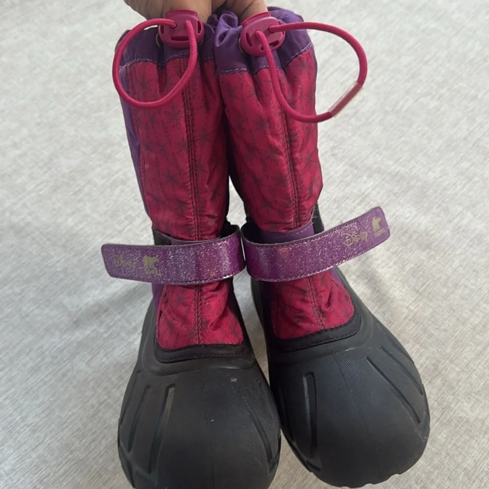 Sorel X Disney Frozen Flurry Weather Resistant Snow Boots‎ Winter Ski Youth 3